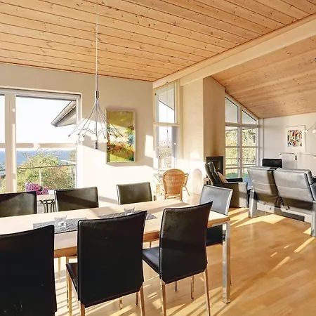 Lovely Home In Ronne With Kitchen 別荘 *